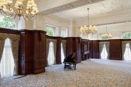 http://The%20Landmark%20Hotel%20London,%20Drawing%20Room