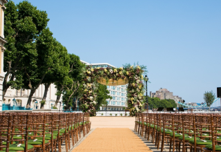 wedding on terrace – isle