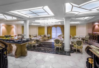 The Bentley Afternoon Tea, Peridot Brasserie