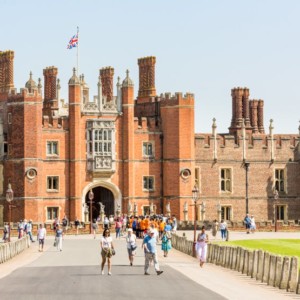 Hampton Court Palace Tours, Entrance