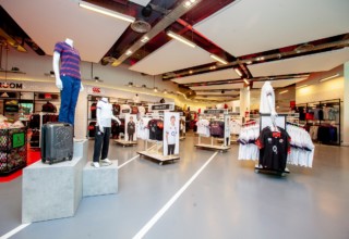 Twickenham Stadium Match Days, Merchandise Shop