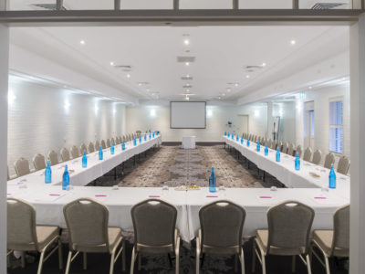 crowne plaza hawksbury