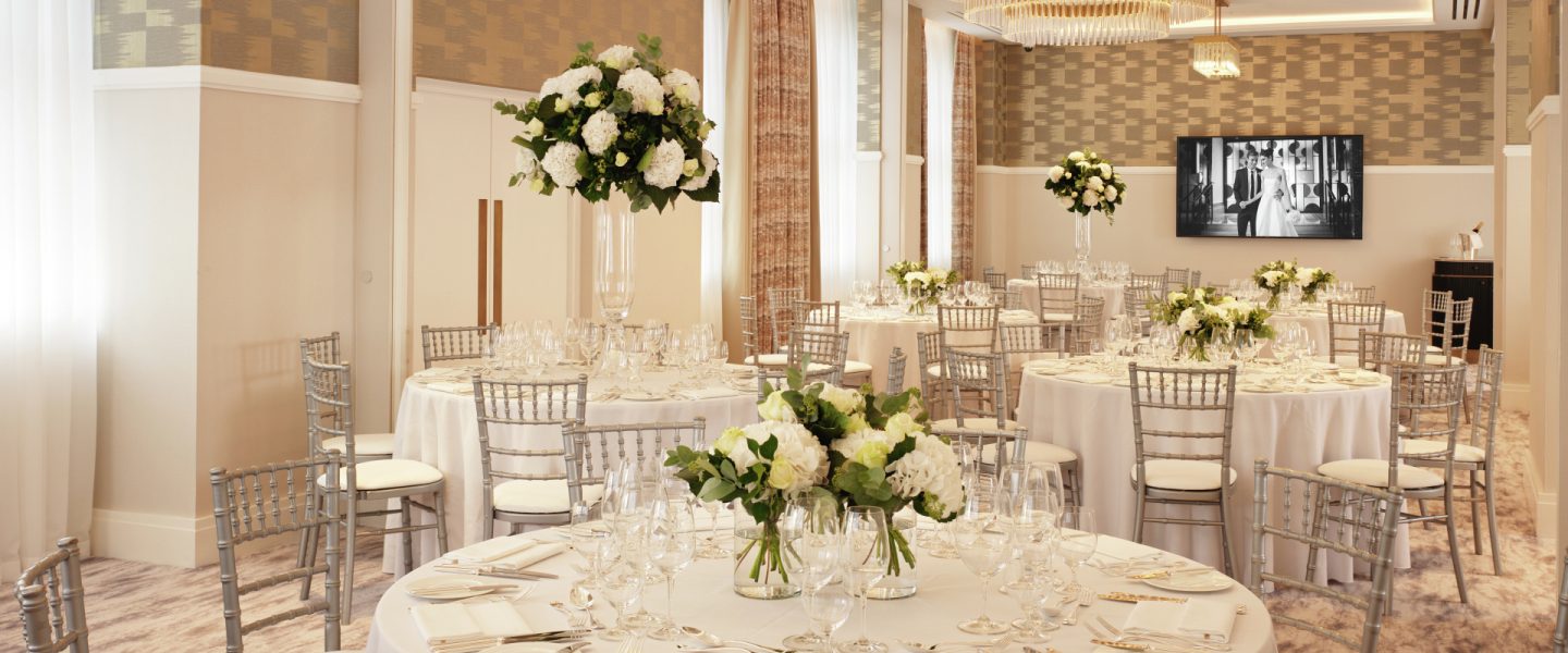 Manhattan Suite Dining Tables And Chairs At The Biltmore Mayfair Wedding