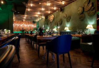 Smiths_Bar_Grill_283_