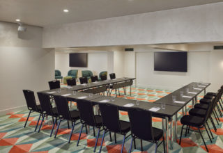 HRBRIS_HibiscusRoom_Ushape_LowRes