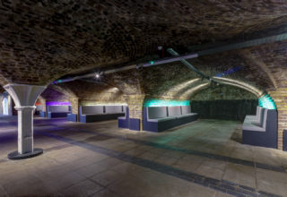 DOCKSIDE VAULTSD0703E7D-625F-45BA-A9AD-6455551DAAE5