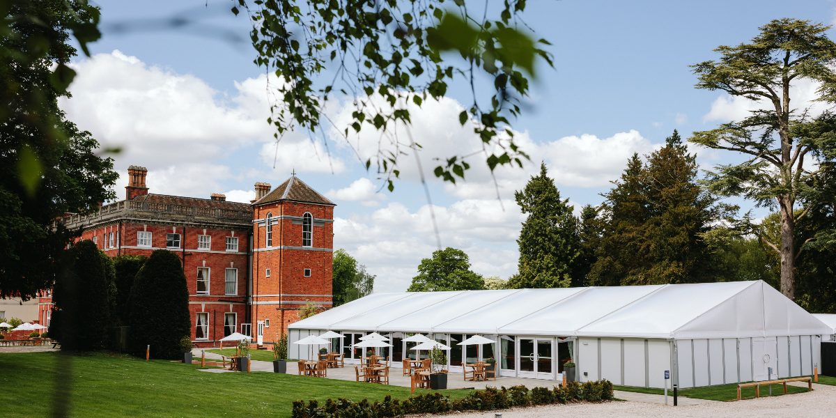 Oakley Hall Hotel