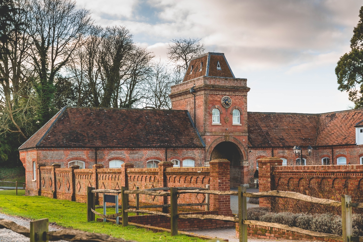 Oakley Hall Hotel