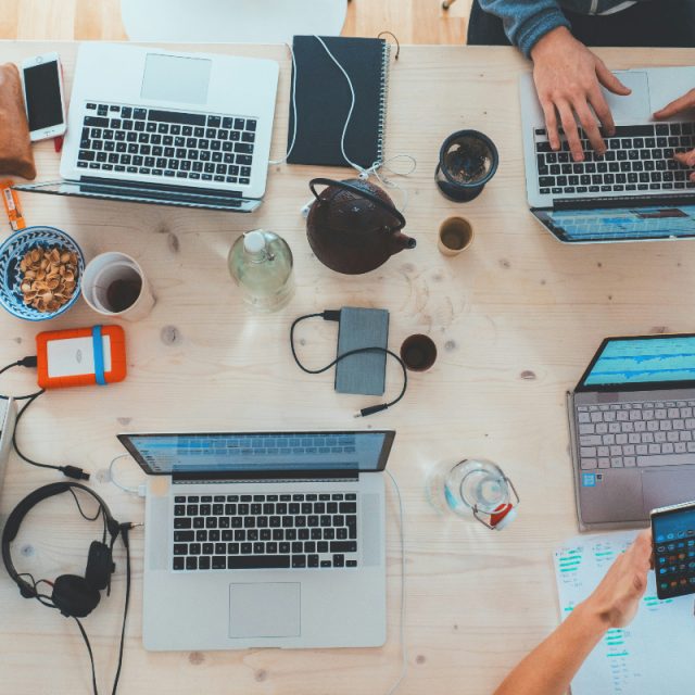 How to include virtual teams in your corporate event