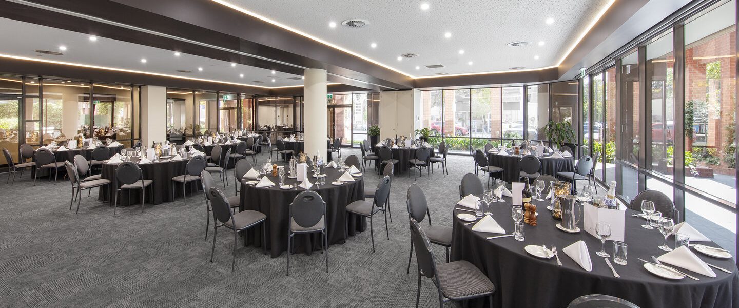 Amora Hotel Riverwalk