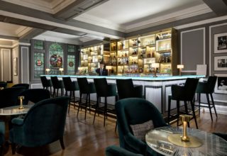 8 RFH Brown_s Hotel – Donovan Bar 1323 JG Apr 19 (1)