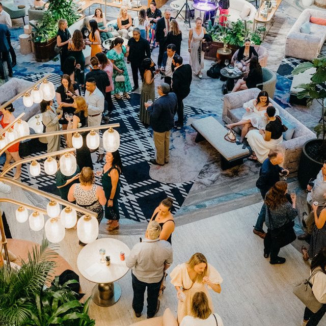 9 Reasons to Host a Corporate Cocktail Party