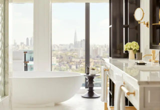 Park Hyatt London River Thames Wedding Photoraphy Presidential Bathroom View