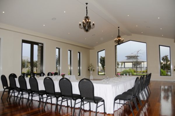 http://Seasons%205%20Resort%20&%20Spa