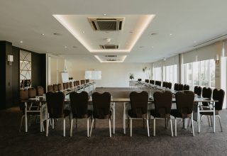 Mercure Clear Mountain Lodge – Ebert Esmonde & Mackiehan Room (2) (1)