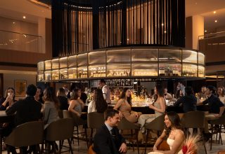 05.04.23 – Hilton Bow Bar 290