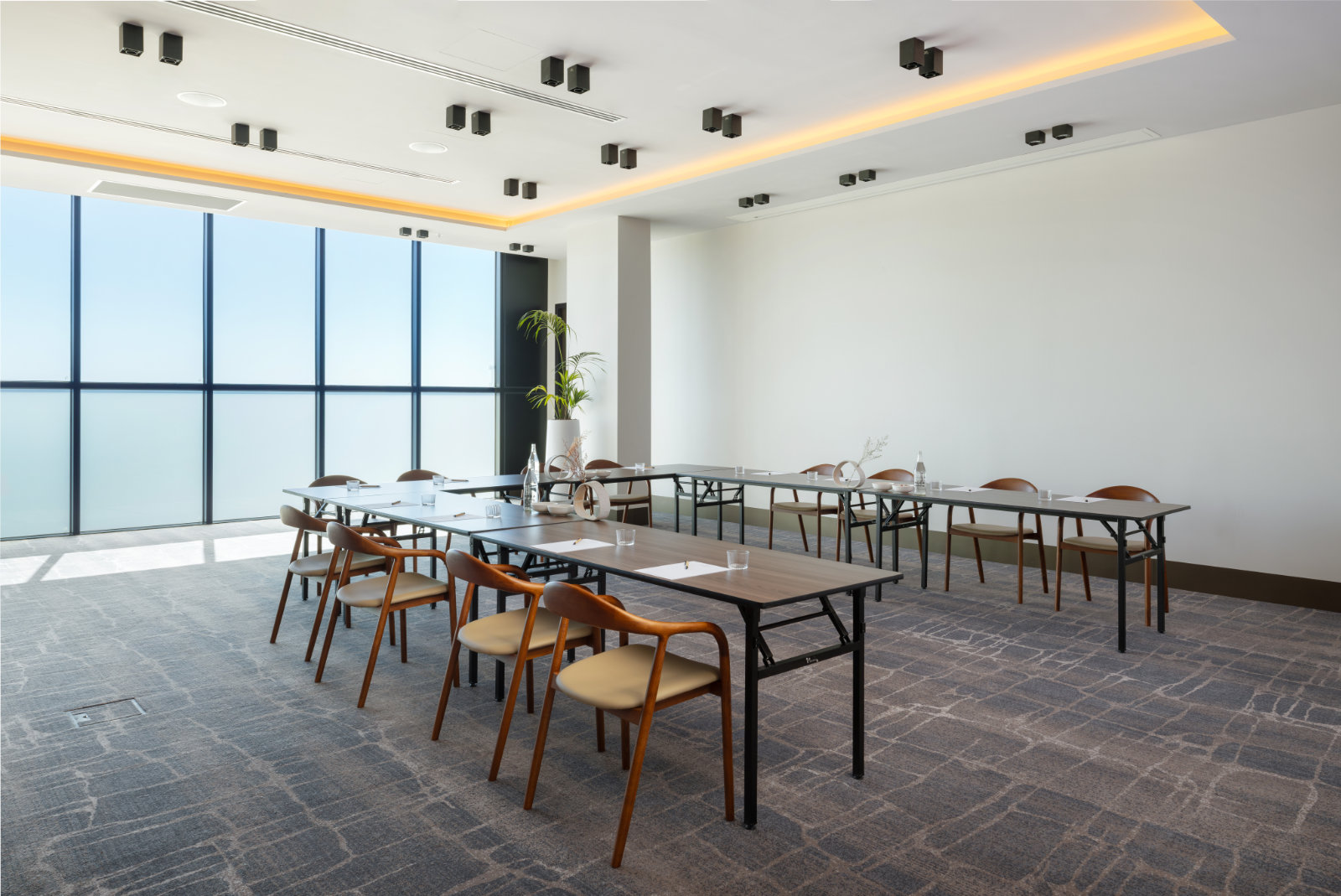 crowne plaza adelaide conference room