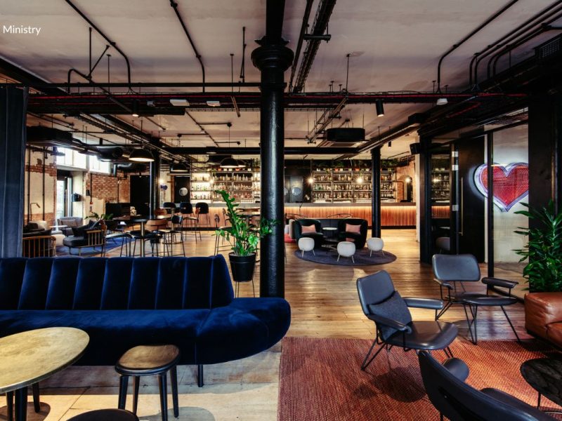 From booking to invoicing: Why one platform beats juggling five suppliers