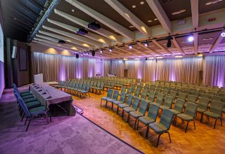 Great Hall – Curved Theatre style 11