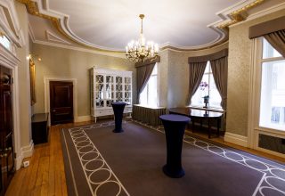 Small Reception Room – Standing Reception 4