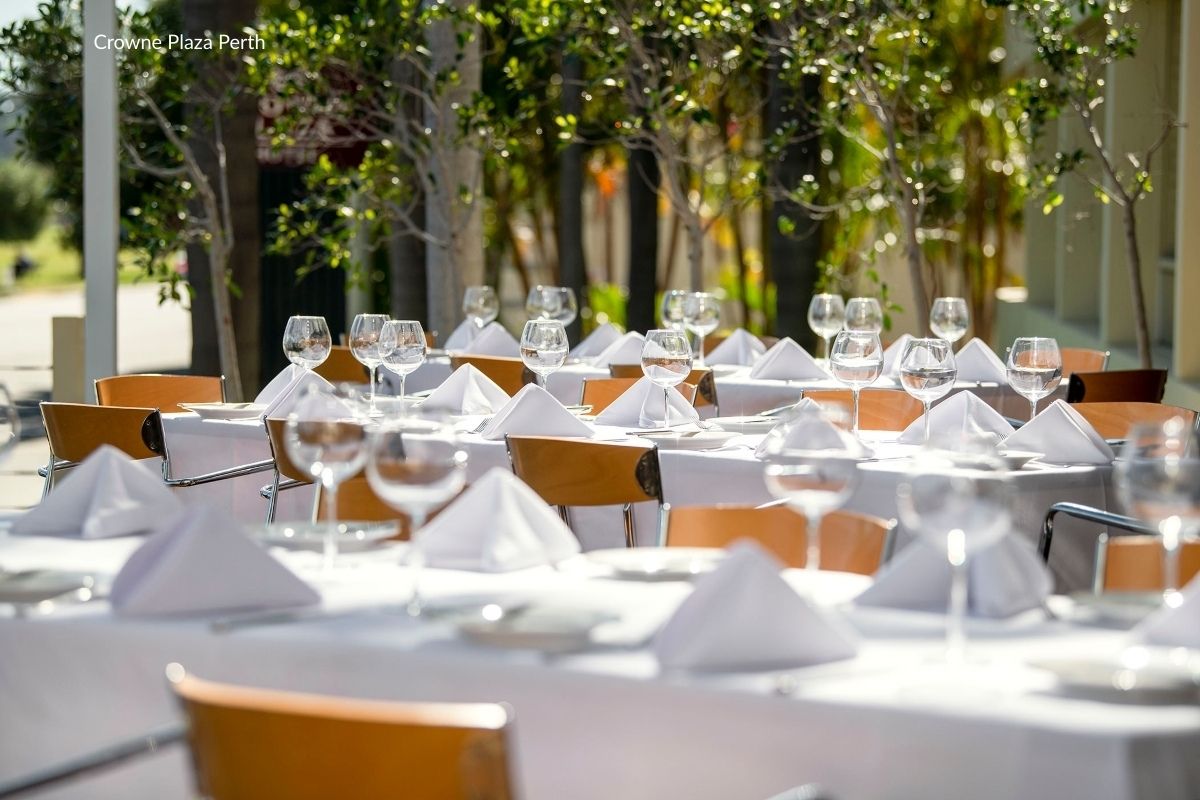 crowne plaza perth
