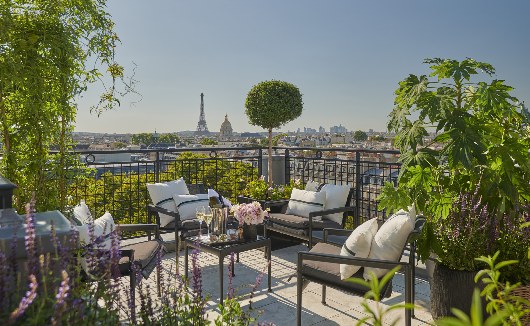 The Euro Summer Mandate: Is Your Venue ‘Corporate-Ready’ for the All-Weather Trend?